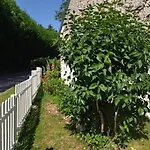 Holiday home De La Pierre Bleue, Authentique Maison A La Campagne Verdon (Marne)