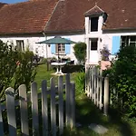 Holiday home De La Pierre Bleue, Authentique Maison A La Campagne