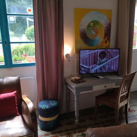 De La Pierre Bleue, Maison A La Campagne Holiday home