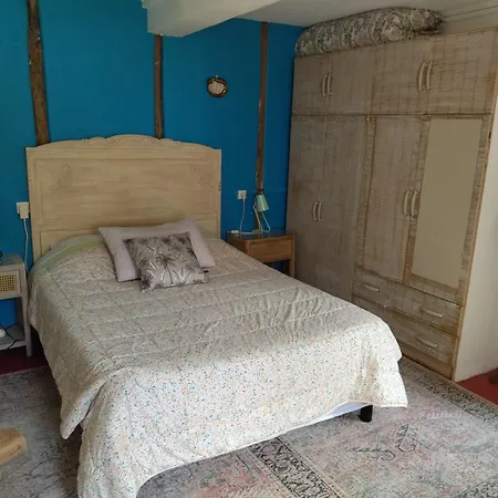 De La Pierre Bleue, Authentique Maison à La Campagne * Verdon (Marne)