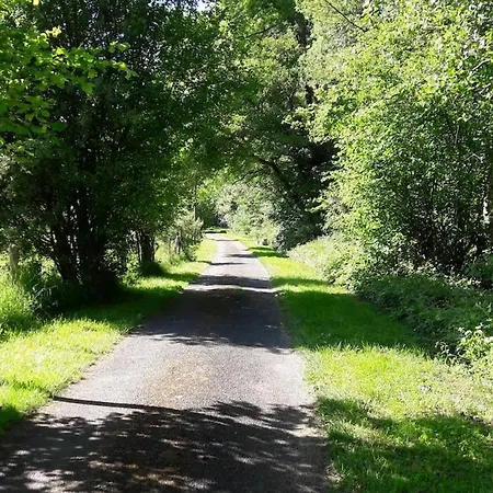 De La Pierre Bleue, Authentique Maison à La Campagne *