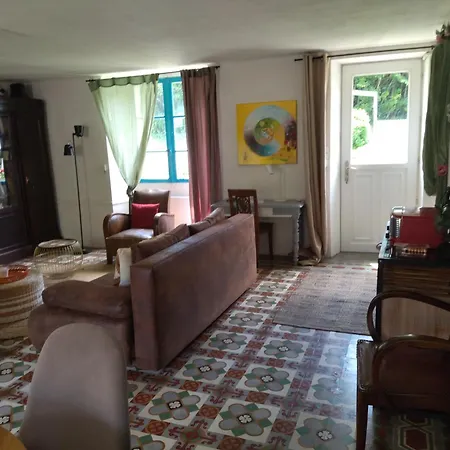 De La Pierre Bleue, Maison A La Campagne Holiday home *