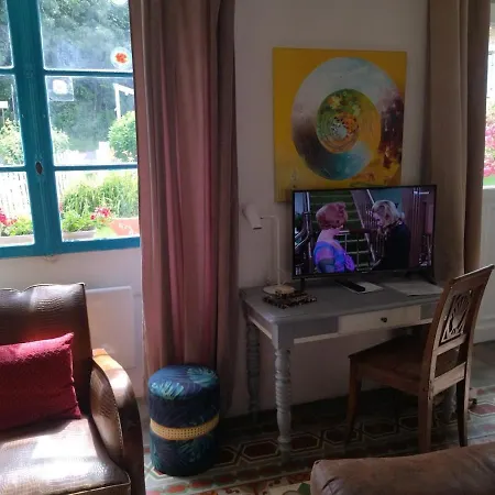 Casa vacanze De La Pierre Bleue, Authentique Maison à La Campagne Verdon (Marne)