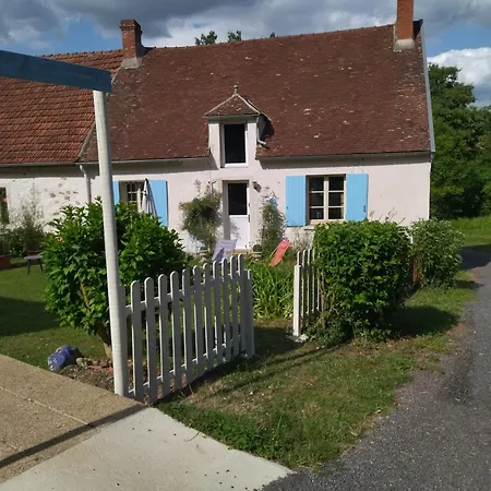 De La Pierre Bleue, Maison A La Campagne *